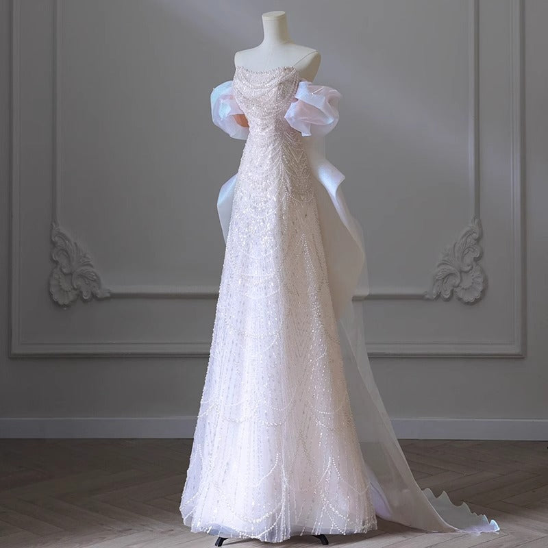 One-shoulder tailored wedding dress