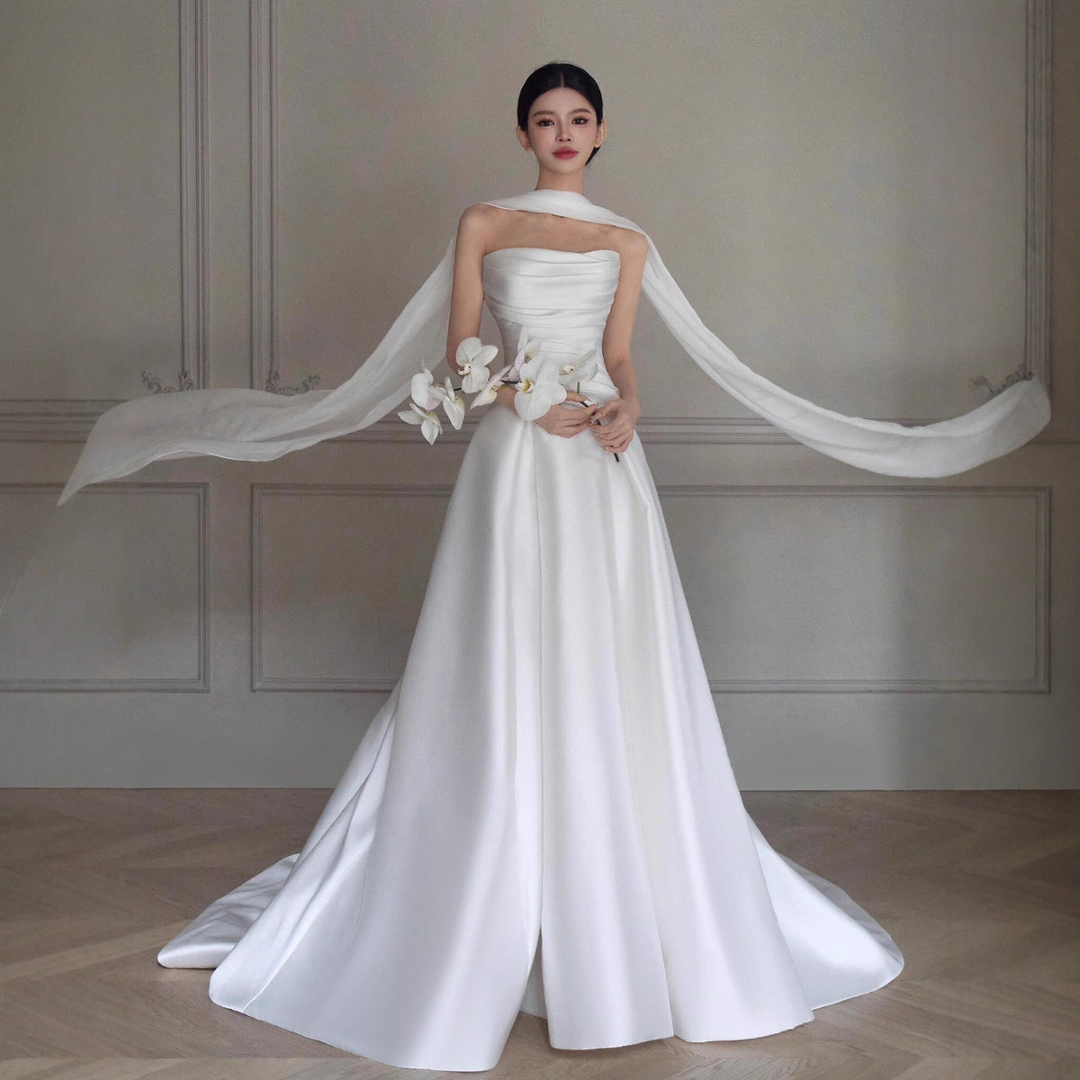 Elegant satin lightweight wedding dress, French style